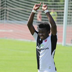 A_B_Ditlhobolo's tweet photo. Nelson Mandela has joined German Bundesliga side @Eintracht_eng Frankfurt's first team. Full name: Nelson Mandela Mbouhom from Cameroon. https://t.co/zszCalMmyV