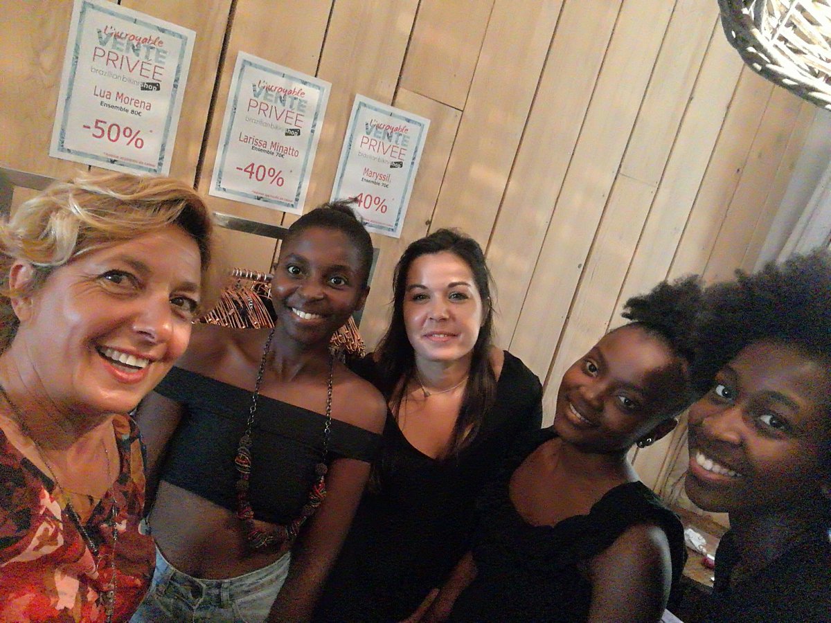 SahayaPearls's tweet photo. Got mine ! Thank you girls for welcome Cc #unfinites @BrazilBikini nice to meet you #riodesol #lifestyleblogger #nice06 #fashionblogger https://t.co/wmLGrrvG12