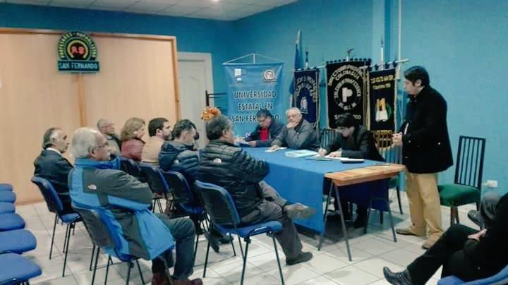 USextaSur's tweet photo. En San Fernando desarrollamos encuentro con profesionales del área educación secundaria y sectores productivos de Colchagua sobre educ. sup. https://t.co/29H7zsz62c