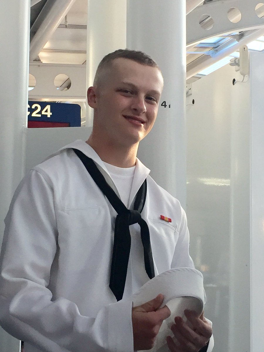 AustinELA8's tweet photo. Saw my sailor off to A school this morning.  Headed to #Iste17 from Chicago very soon. #HackLearning #prevailingleaders #moedtech https://t.co/QK7GvyXNvT
