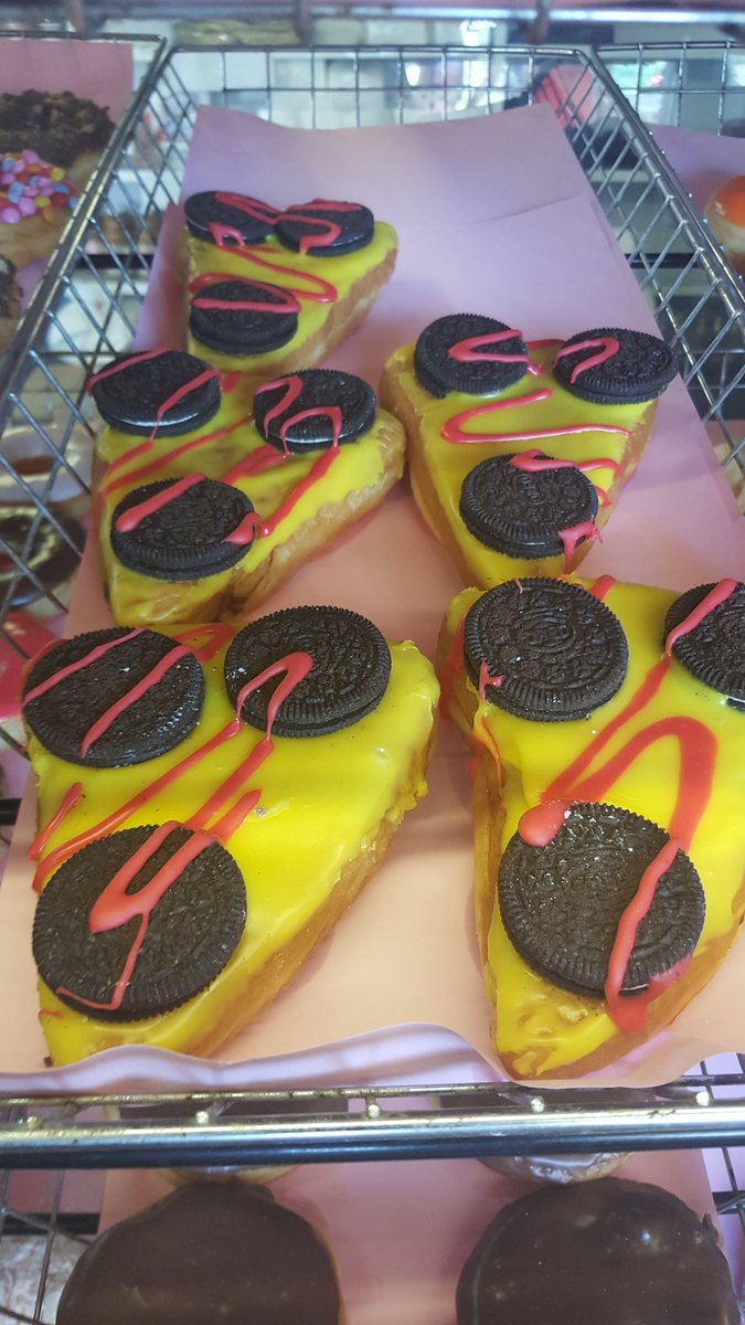 Repostrest's tweet photo. #When your #diet starts #tomorrow so you #make sure to go all out #today 😉😉
Live from @DDlebanon
#repost_restaurant #ilovedd #dunkindonuts https://t.co/wYx6Y0RCEN