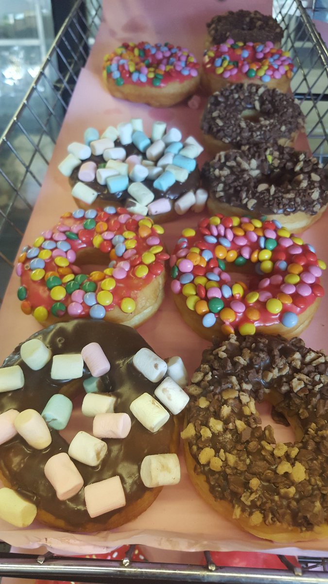 Repostrest's tweet photo. #When your #diet starts #tomorrow so you #make sure to go all out #today 😉😉
Live from @DDlebanon
#repost_restaurant #ilovedd #dunkindonuts https://t.co/wYx6Y0RCEN