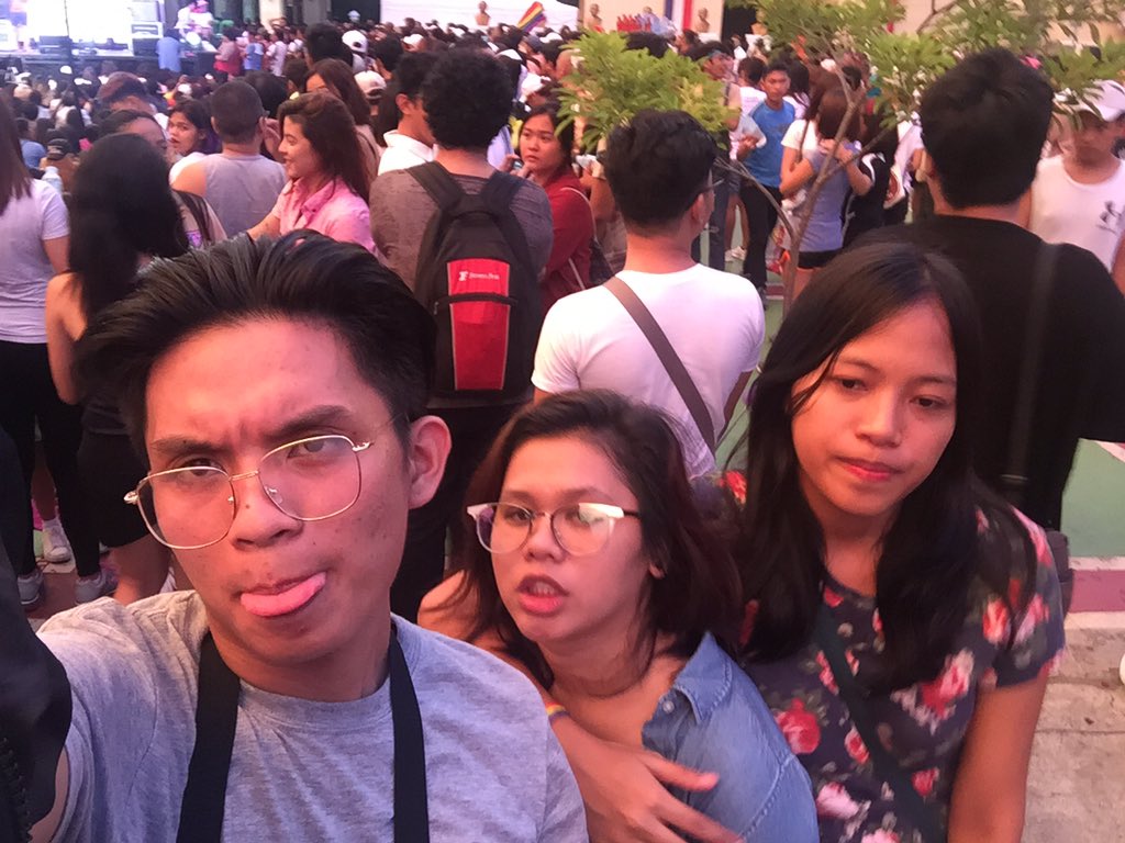 sebiour's tweet photo. HAPPY PRIDE EVERYONE! 🌈🏳️🌈💓 #HereTogether https://t.co/wUbnLfY6Ts