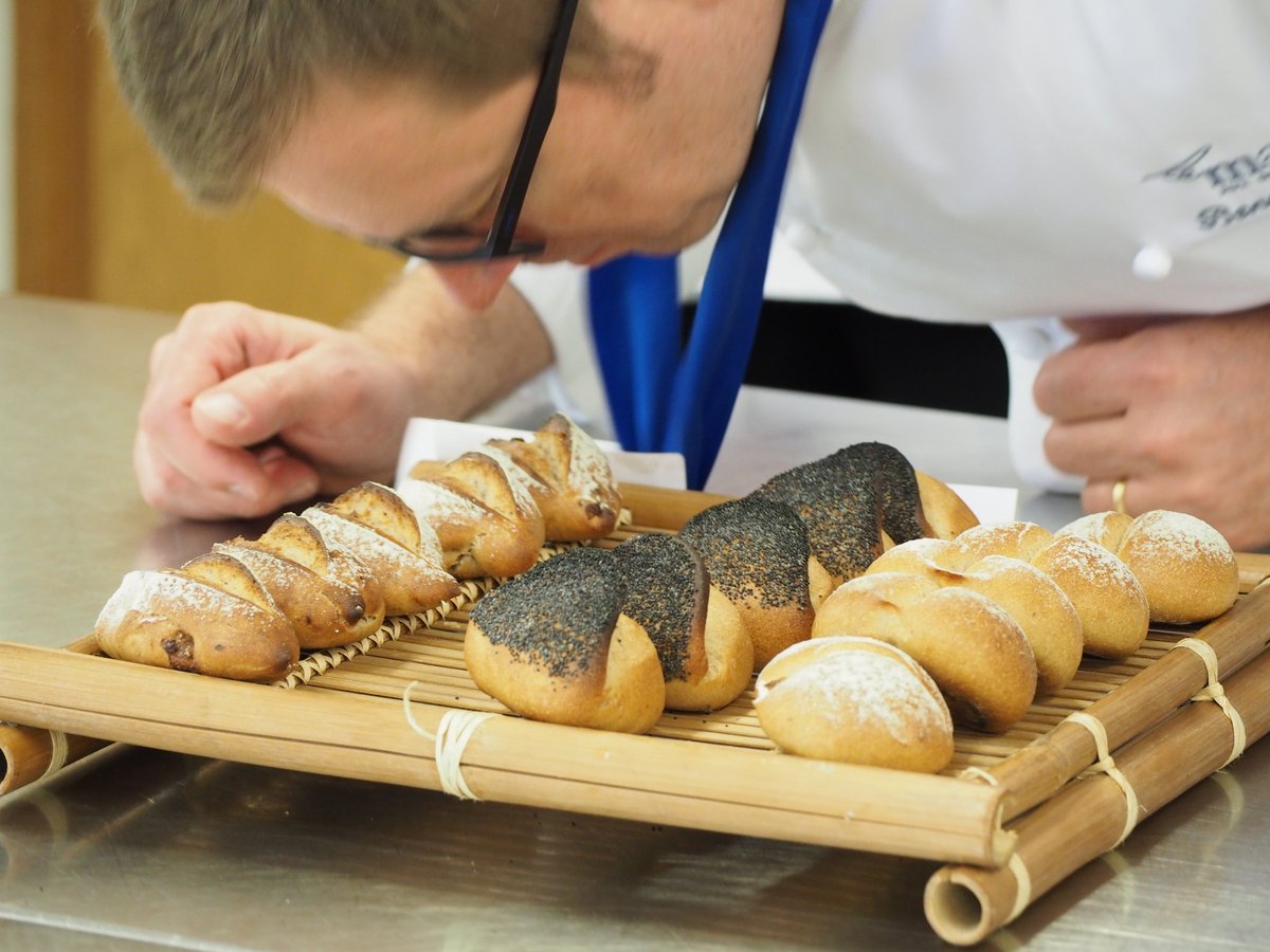 AcadCulArts's tweet photo. The #MCA Pastry Chefs Semi's today. @BenoitBlin_MCA getting his nose into some bread rolls. https://t.co/PXhBUcoIEF