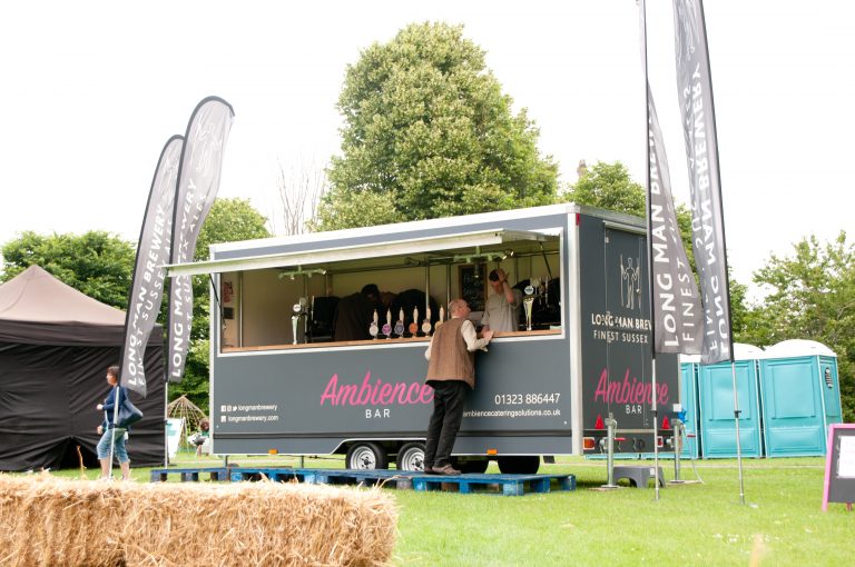 A festival day would not be complete without some award winning beers! @longmanbrewery  will be at Electric Battlefields to save your day 🍻