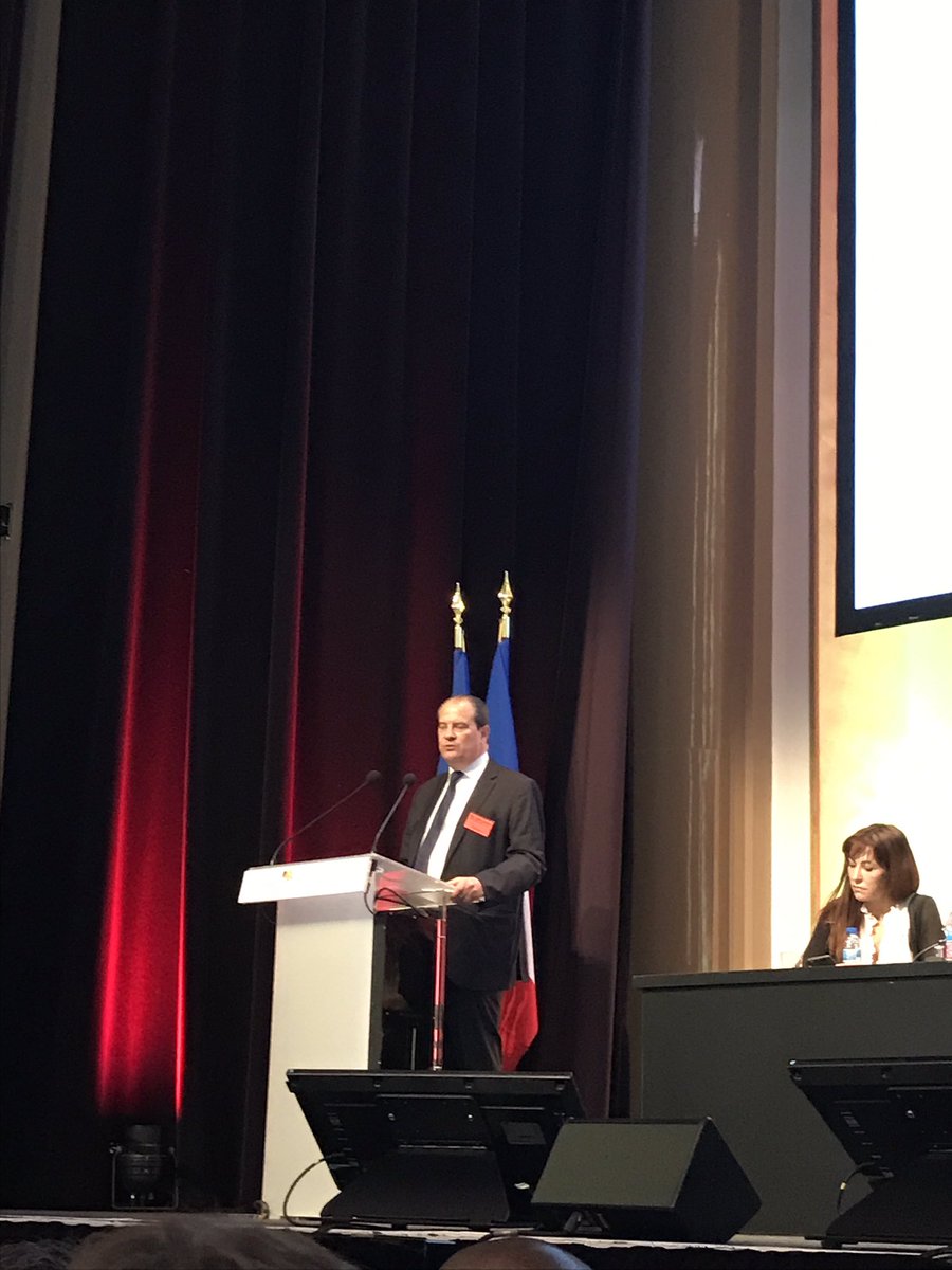 eyonnetSenat's tweet photo. Ouverture du Conseil National du @partisocialiste par @jccambadelis à la maison de chimie. #reconstruirelagauche #PS #futur https://t.co/Z7YrROLon3