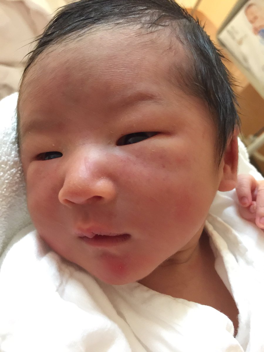 paamyuu's tweet photo. 1枚目👦凰雅
2枚目👧華叶
3枚目👶天利
どことなく一緒やけどやっぱし違うな♡ https://t.co/Kgx2rwR1AT