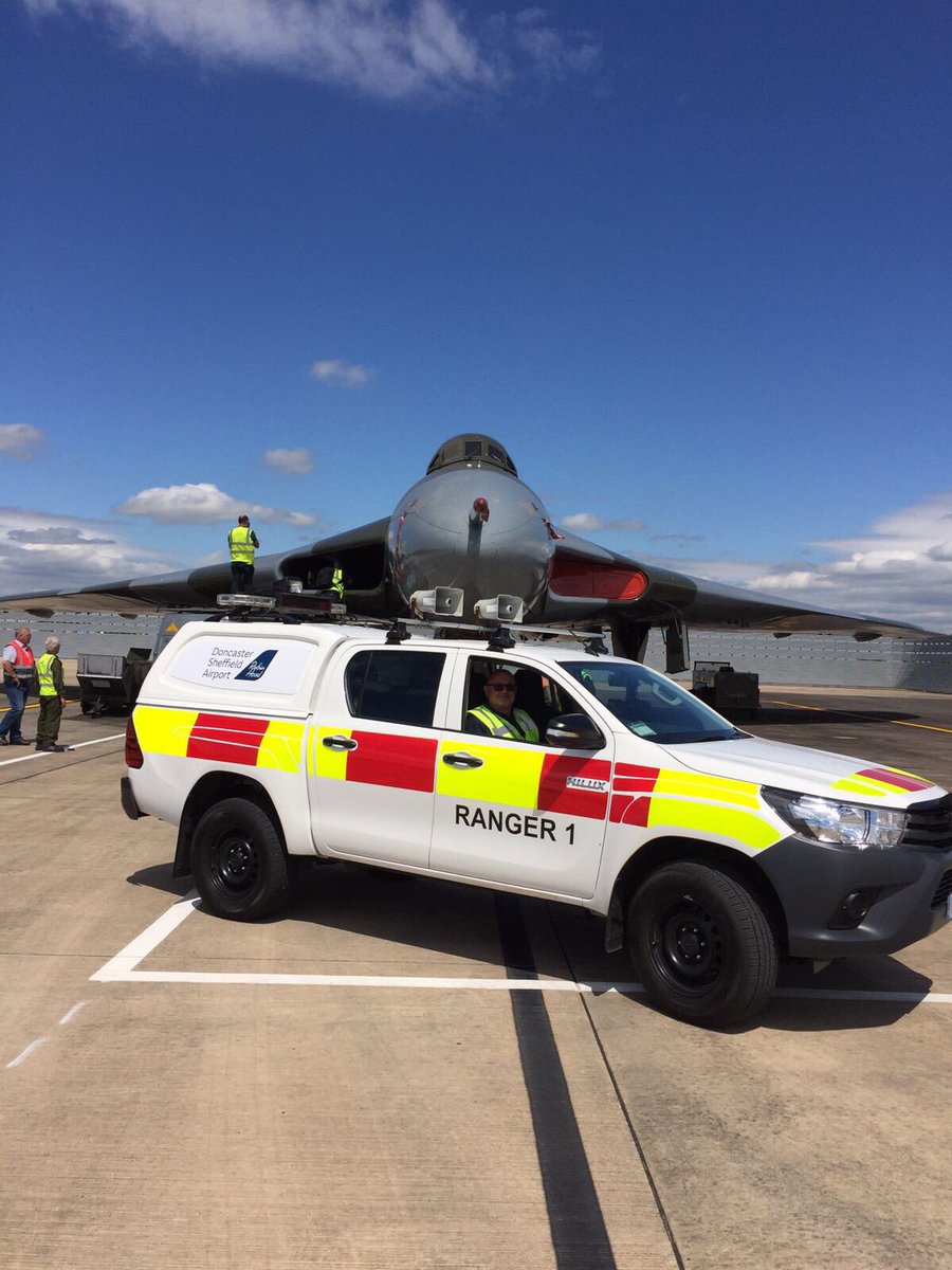 vulcantothesky's tweet photo. #XH558 out on the engine running bay. Preparing for ground running soon. https://t.co/bccI8Idxhy