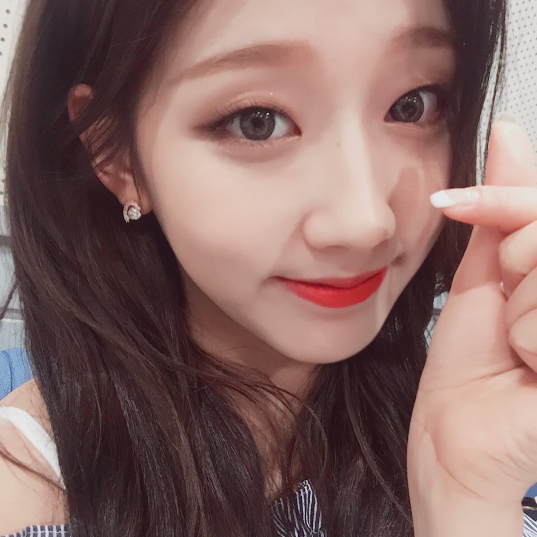 Yeinsus's tweet photo. 2~! https://t.co/TKD8h6GTKe