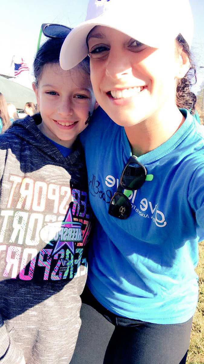 EliteHeatScorch's tweet photo. Coach Kari and Cass giving love 💙💙 https://t.co/1BQ0STMSu3