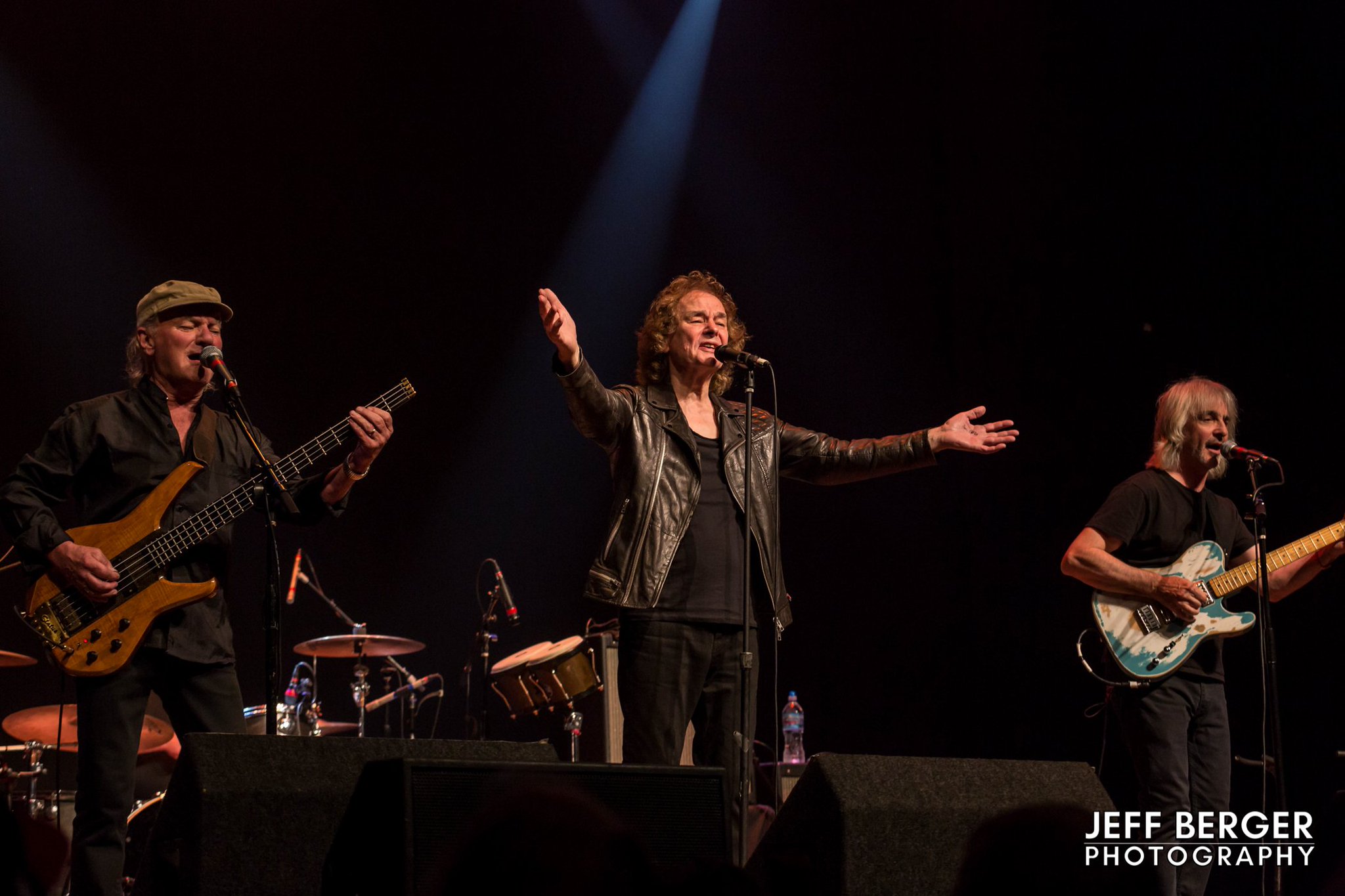 Happy birthday, Colin Blunstone of fame! Amazing voice. Amazing music. 