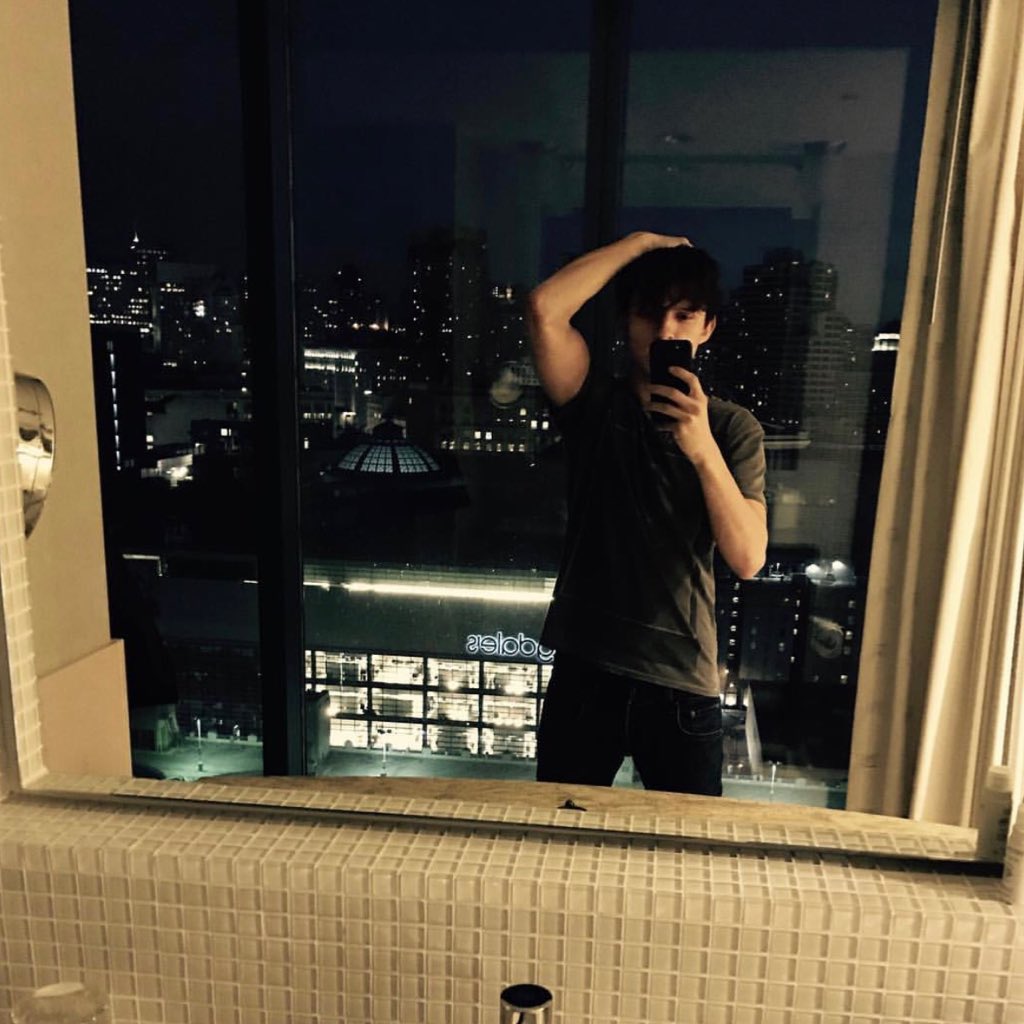 FCKPAXTONS's tweet photo. #NewProfilePic https://t.co/IX5cBoLFrG