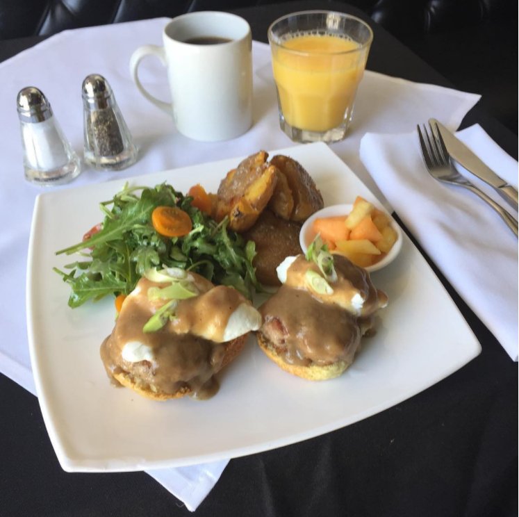kingswaybia's tweet photo. Hello! Is it Brunch you're looking for? Well @Table21WineBar has #brunch today + tomorrow from 9am-3pm. And their menu is very exciting. https://t.co/nTHXoypCw6
