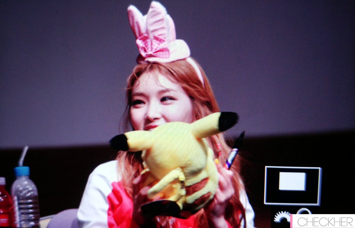 _CheckHer's tweet photo. 170624 동서울아트홀 팬사인회 프리뷰 1 #청하 #chungha #whydontyouknow https://t.co/c4PB1d4a5F