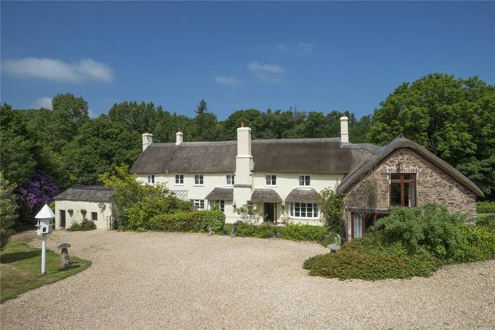 JS_Taunton's tweet photo. View our property with income in #Taunton #Axminster #Minehead #Wachet #Honiton #Somerset
https://t.co/ZtCdO8YW07
To view call 01823325144 https://t.co/dkTQgg406C
