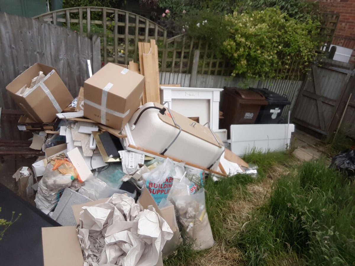 JunkShifters's tweet photo. #cheaper than a skip #tonbridge https://t.co/ujRUcJaGuI
