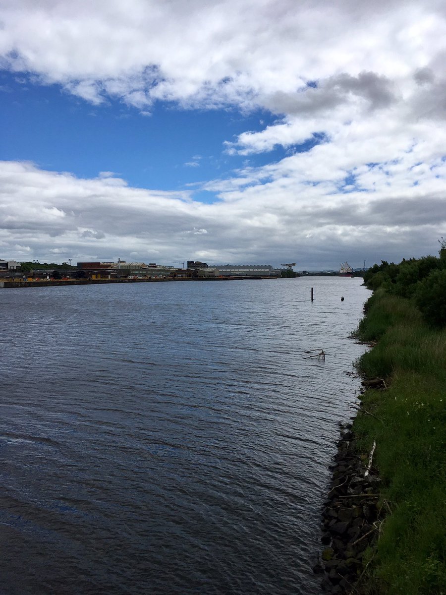 Renfrew_Riding's tweet photo. Lovely day for a riverside cycle. #getrenfrewriding @RenfrewDT @SustransScot @CyclingScotland https://t.co/BLkHLj7f4c
