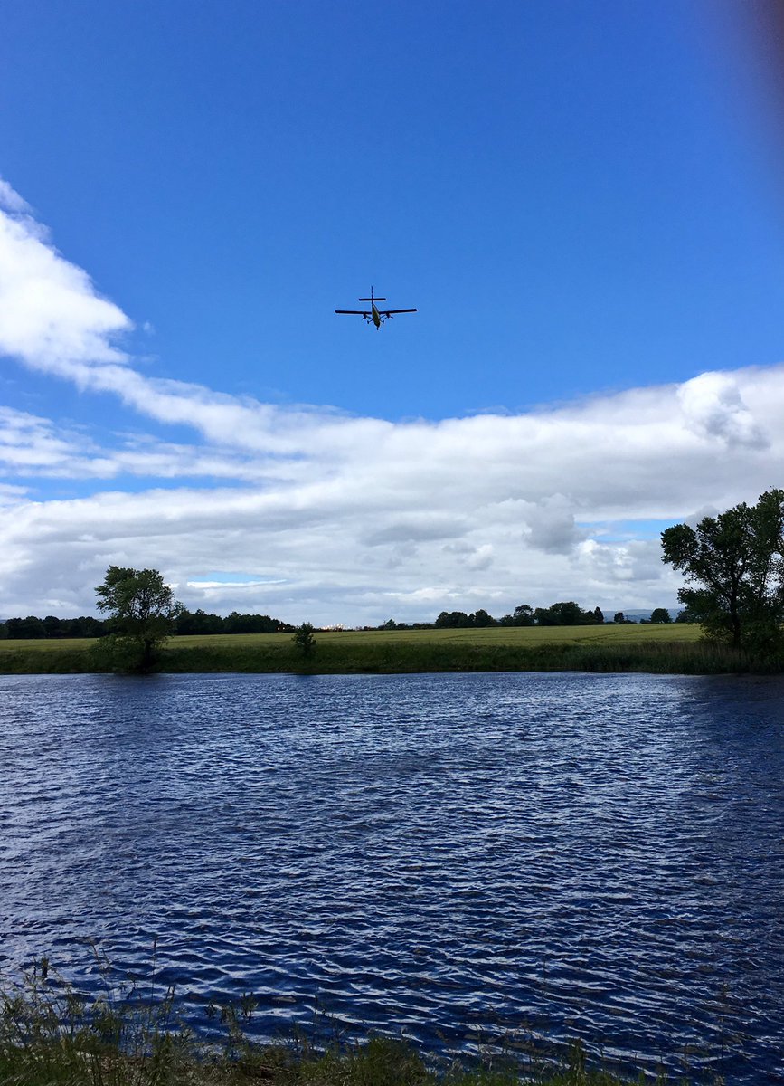 Renfrew_Riding's tweet photo. Lovely day for a riverside cycle. #getrenfrewriding @RenfrewDT @SustransScot @CyclingScotland https://t.co/BLkHLj7f4c