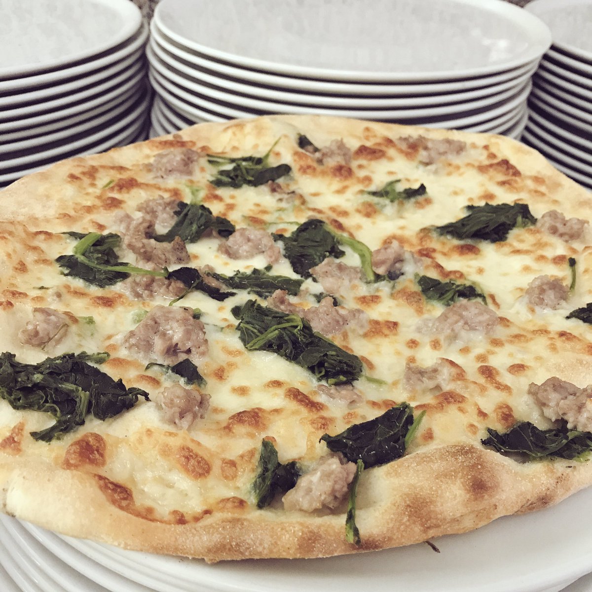 iltempiorist's tweet photo. The new name for a Special Pizza 🍕 #Esposito
 #tempio #love #restaurant #top #summer #friarielli campani #salsiccia fresca https://t.co/ZuRA0j9A9f
