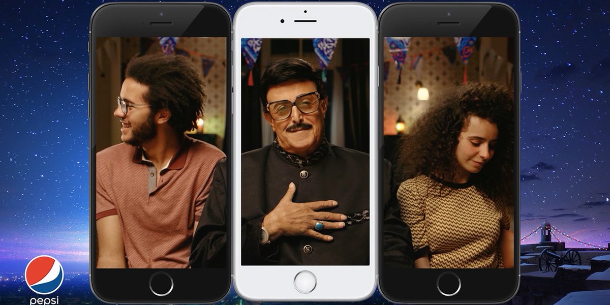Adweek's tweet photo. Pepsi's clever multiscreen Ramadan ad unfolds across three phones at once: https://t.co/JyRTGZzPlH https://t.co/gSlZ1LsAmF
