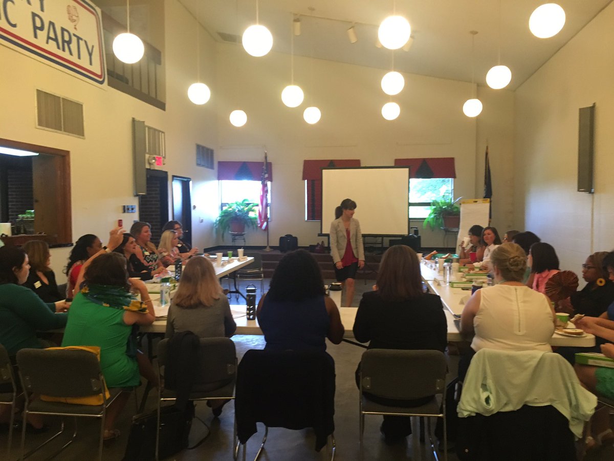 EmergeKentucky's tweet photo. Today's the day! The final session &amp; graduation is today. Excited to have Courtney Knapp back to train the class on stump speeches #emergeky https://t.co/1NaDpLW5YR