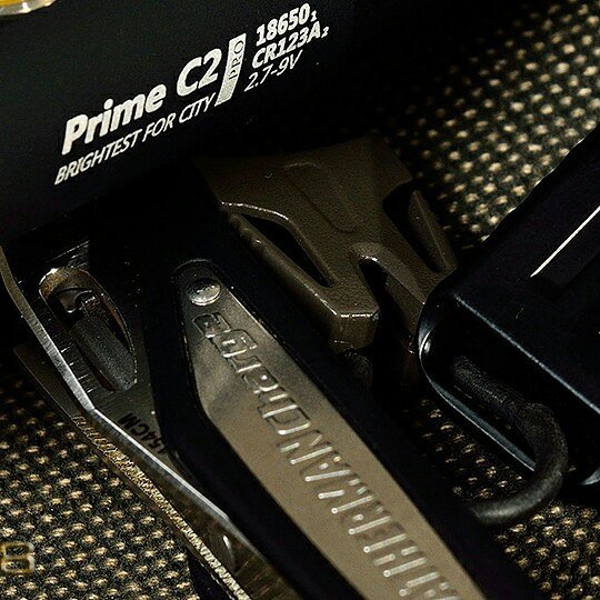 armytekru's tweet photo. #instagram #repost #weekend @g0ldys

#armytek #prime c2 pro xhp35 #edc #edc2016 #edcid #everydaycarry #pocketdump #flashlight #senter #goldy https://t.co/D42Mpa2I9m