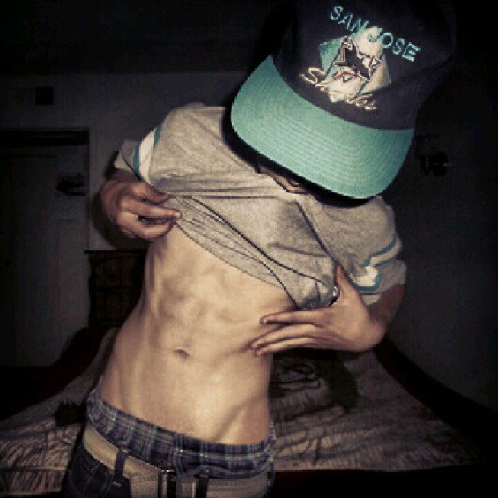 rai_dar's tweet photo. Aint Got No Chicken Muscles https://t.co/PLyZqirCpp