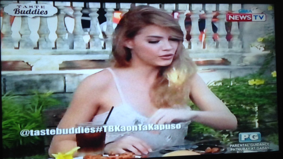 weiirdooky's tweet photo. Start of the #RhianWeekend. Someone solo-ing all the good food I see @whianwamos #TBKaonTaKapuso https://t.co/G5HQuT6uhf