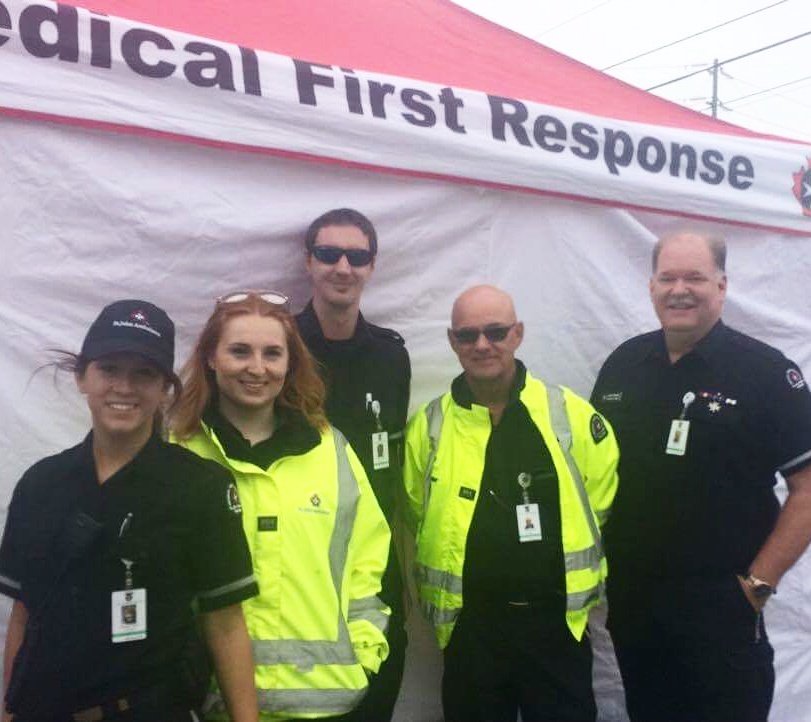 Our third station is up and running! Our #MedicalFirstResponder #Volunteers will be on site for the whole weekend! #firstaid #community #sja