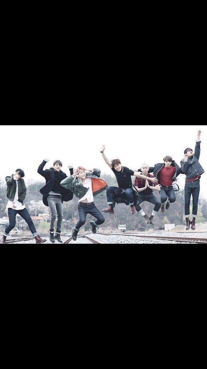 parkzizzi's tweet photo. #BTSmyworld
#BTS
#Jin
#Jhope
#Rapmonster 
#AgustD
#Jimin
#Taehyung 
#JUNGKOOK 
#BTSlove
#iloveBTS https://t.co/OX5A2M8367