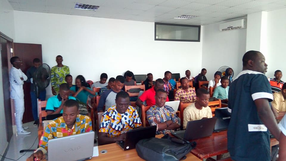 Nautilus_Techno's tweet photo. Ce matin à @Nautilus_Techno , nous avons accueillit la 1ère session du code lab sur Angular organisée par l'Association Benin Developers. https://t.co/mevDHJajVb