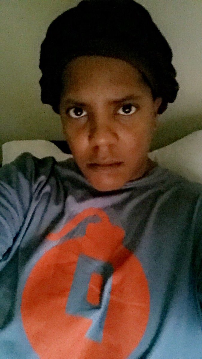 Lette75's tweet photo. Not all of my photos are happy-go-lucky. Day 6 post-op from my #tonsillectomy and #TurbinateReduction...horribly painful. Send prayers. 🙏🏾😭😷 https://t.co/EQwNy46M3l