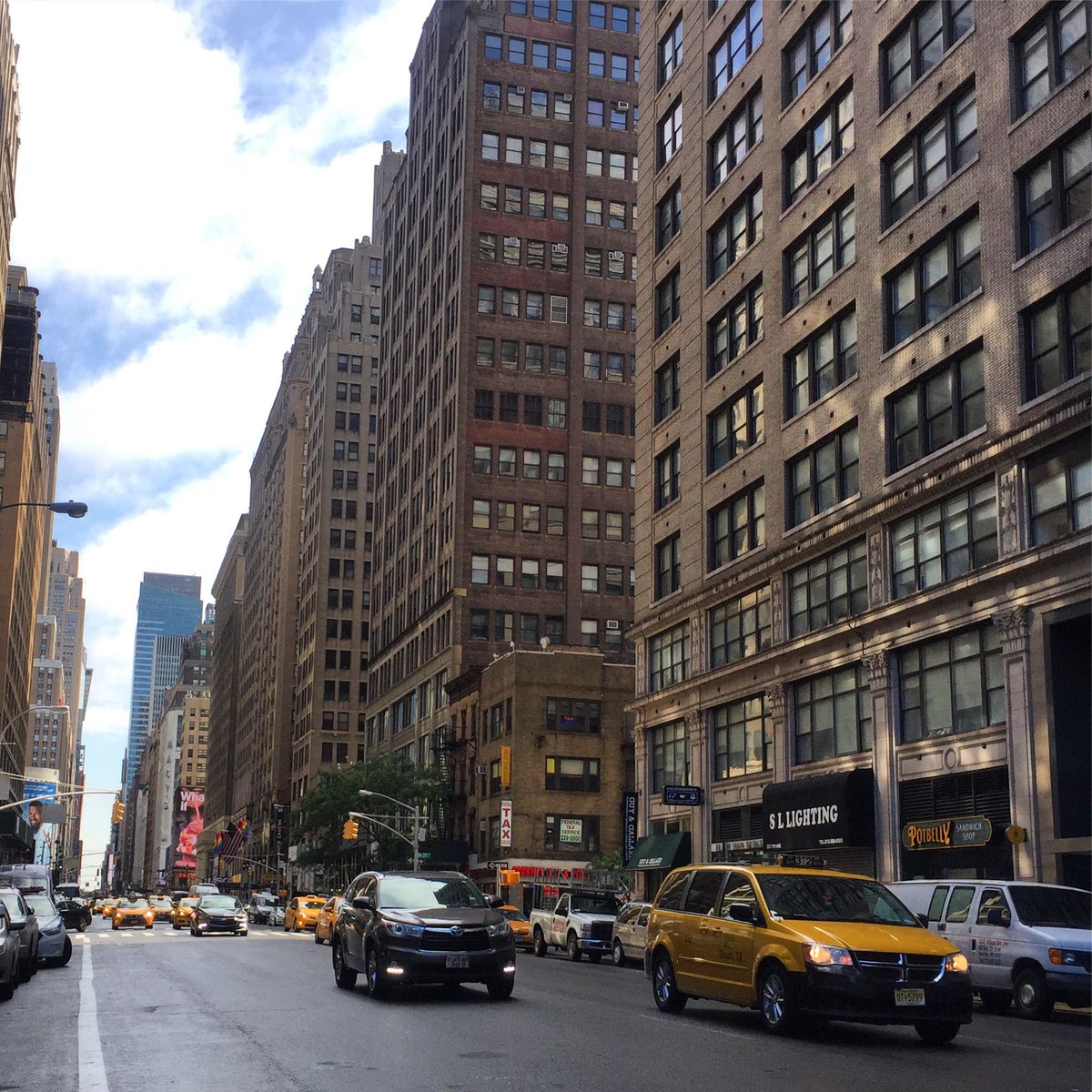 monettenewyork's tweet photo. Good morning, #NYC ! β€π#Keeplovingandsmiling #ilovenyc #iloveny #newyorkcity #newyork #nofilter https://t.co/wInETpQewu