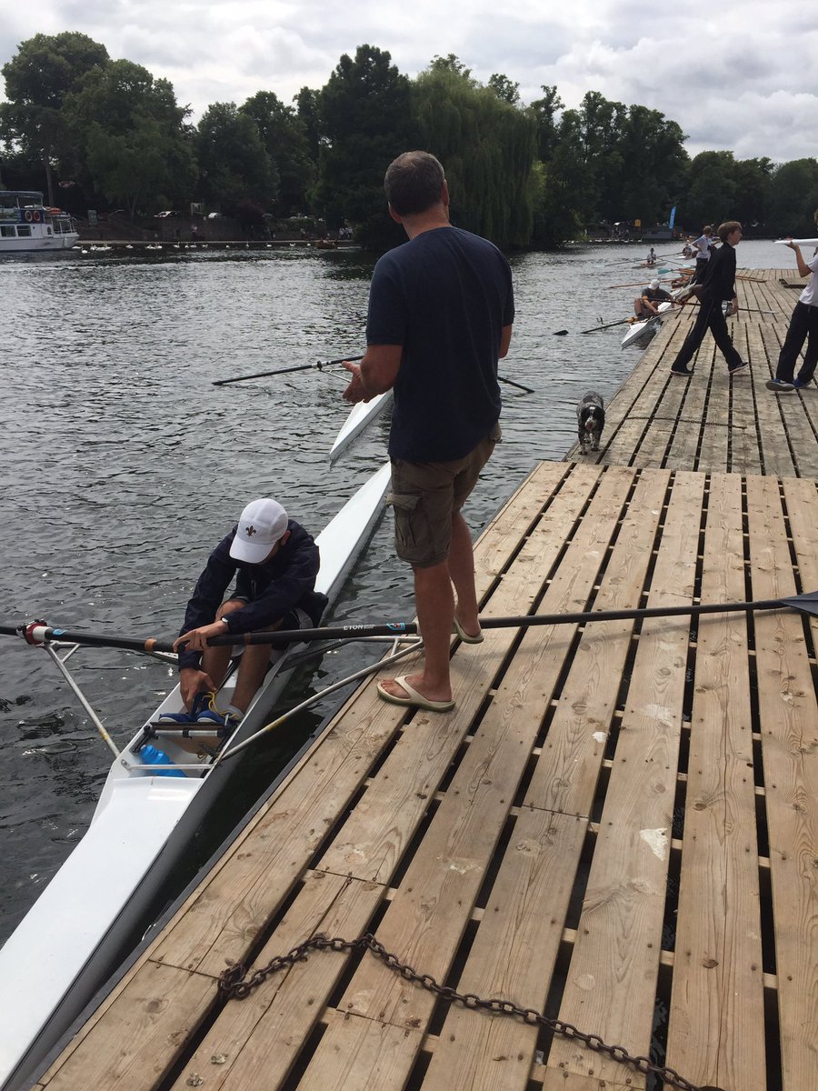 EtonRowing's tweet photo. Great to see so many boys from every block going afloat for the last Queen's Eyot Absence of the half. #InternalRowing https://t.co/ibM9o0IIXG