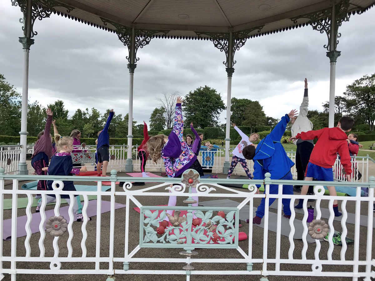 It's almost Sunday which means #juniorparkrun & #kidsyoga from 9am! They're free & for 4-14 year olds! Details... theislagladstone.co.uk/stanley-park/s…