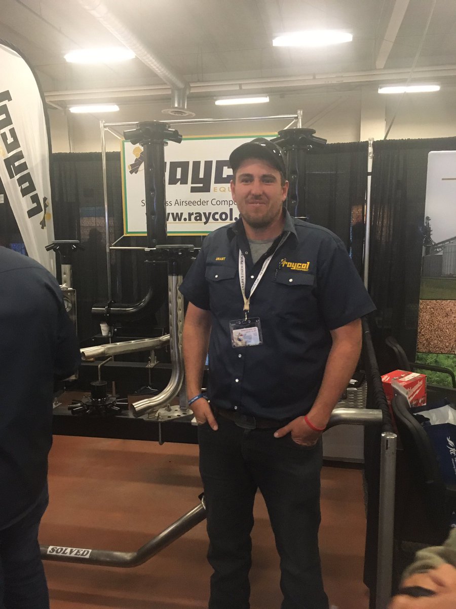 rodmess's tweet photo. Was a great rap up for last 7 days at #CFPS17 thanks to all involved @SeedMasterTrent @ButterfieldBeef @elmersmfg 1/2 https://t.co/QJlJpbqOQE