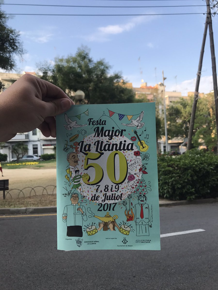 AvLaLlantia's tweet image. Ya tenemos libroooo!!👏🏻👏🏻👏🏻 #fiestasllantia2017 #mataro #llantia