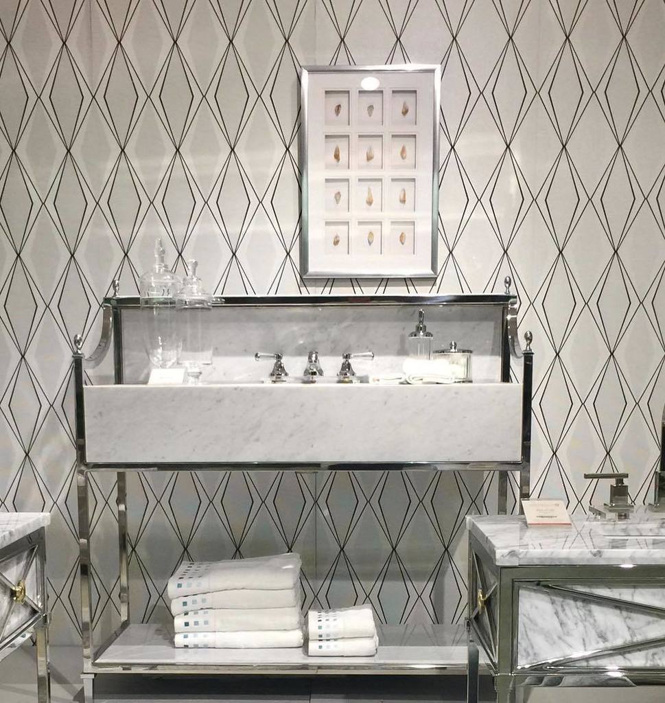 Carla_Aston's tweet image. Beautiful bathroom vanities in the new @ambellahome showroom @dallasmarket come with natural stone tops and sinks,… ift.tt/2tG1CDa