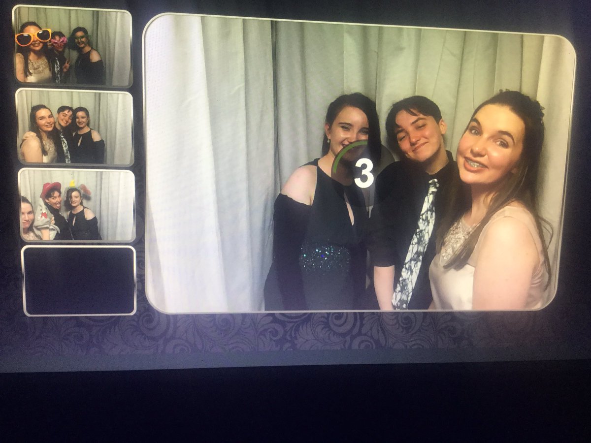 WGSGsVoice's tweet photo. Photo booth....@WilmingtonGSG https://t.co/04tc93ZwEz