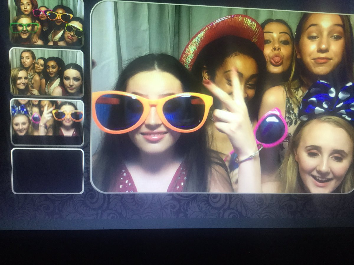 WGSGsVoice's tweet photo. Photo booth....@WilmingtonGSG https://t.co/04tc93ZwEz