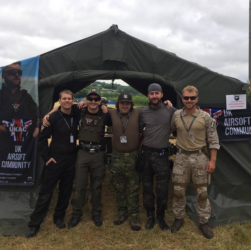 Airsoft_UK's tweet photo. We've had a fantastic day running through some practical shooting drills! https://t.co/AnwPApE0xj