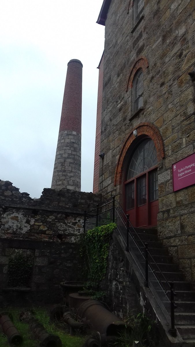 traceyej's tweet photo. I've been t'pit today #balmaidens #miningwomen #Cornwall #Eastpoolmine @nationaltrust https://t.co/DLzUOxratB