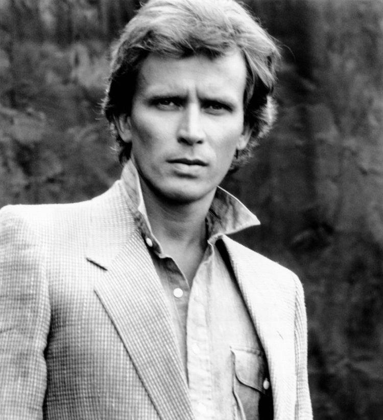 Happy birthday Peter Weller! 