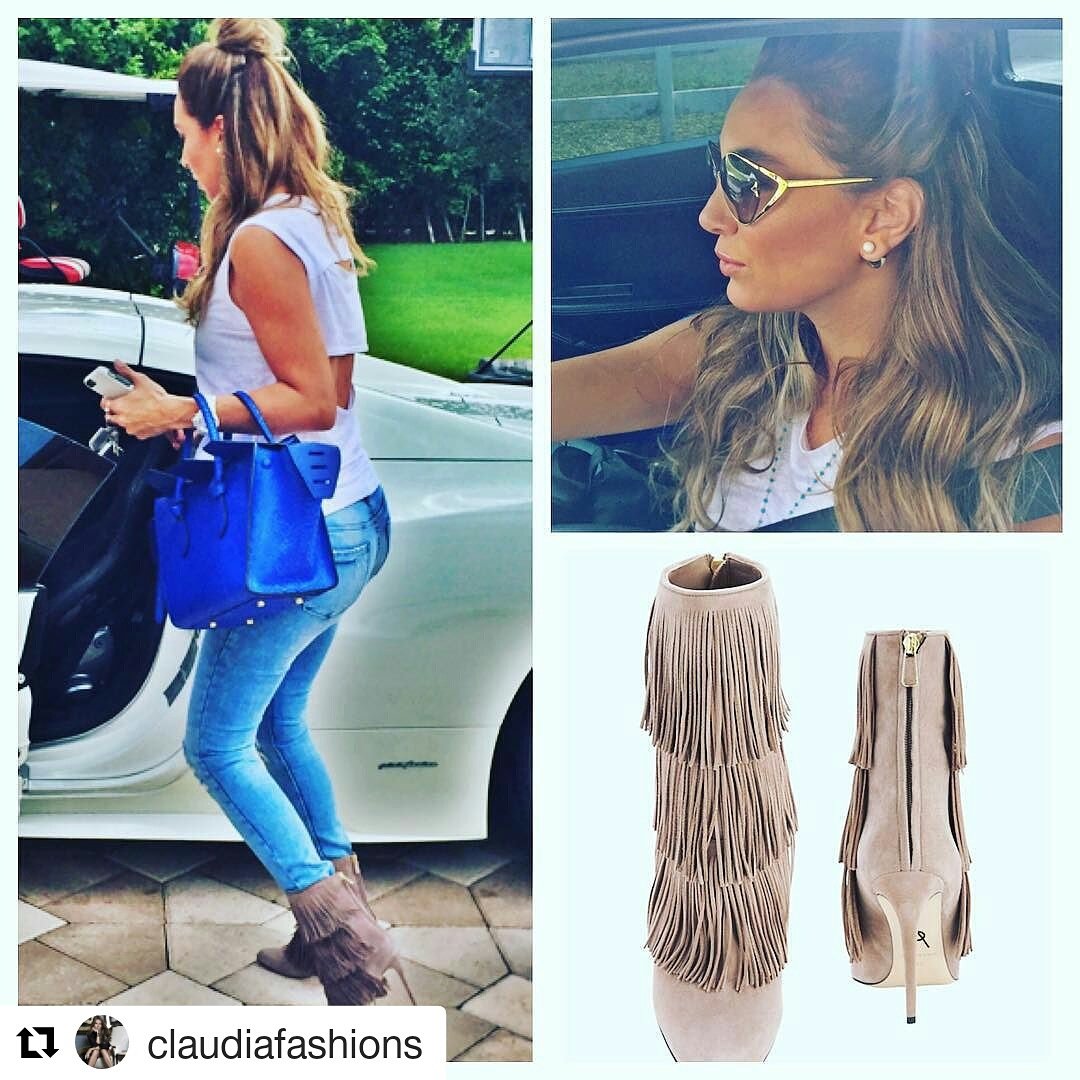 csagnes_5's tweet photo. @Elygutierrez19 #Repost claudiafashions #ellook the @Elygutierrez19 #fashioStylist #claudiazuleta Style… https://t.co/5hv9BEEQyx https://t.co/g0jzyDuhAx