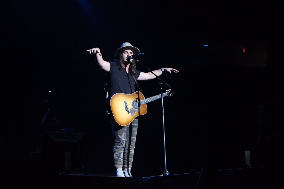 elevatemusicaz's tweet photo. Great first night at Elevate! Thanks @jordan_feliz giving your all for Jesus! https://t.co/gI2JboaZ5Z