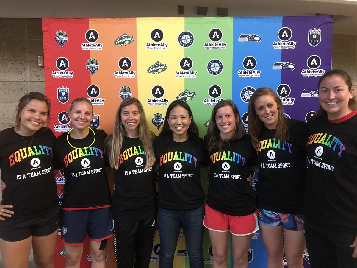 USDeaf_WNT's tweet photo. It was so fun to hang out with @AthleteAlly and @lauraclise last night, &amp; hear about what this fantastic organization does. Check 'em out! https://t.co/3ErfYnq3MI