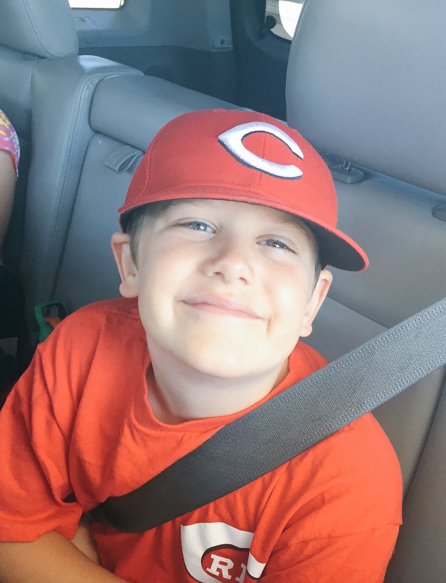 benjmau's tweet photo. PERFECT day for a ballgame! #ElijahTerry #Reds https://t.co/rAIeClPYDZ