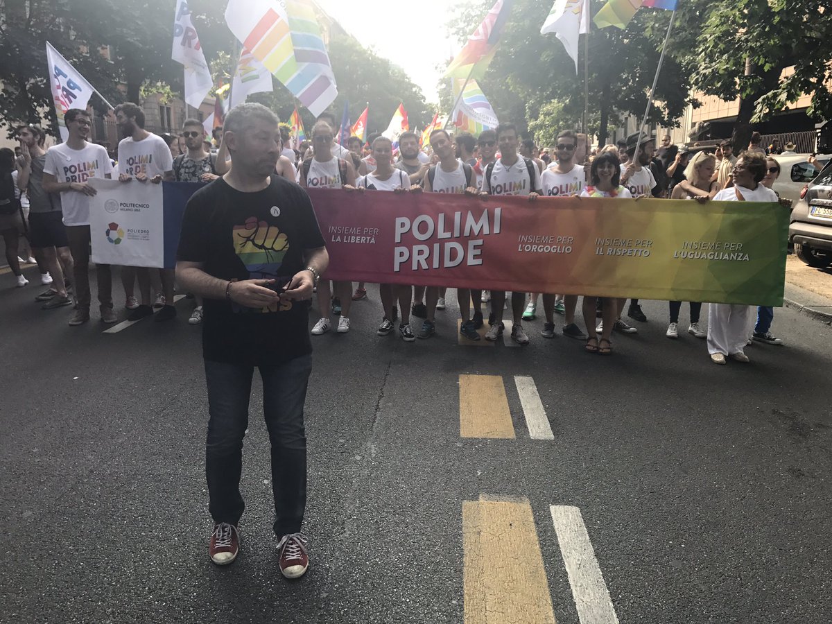 ivanscalfarotto's tweet image. Con #PolimiPride, la presenza orgogliosa del @polimi #PolitecnicodiMilano al #MilanoPride