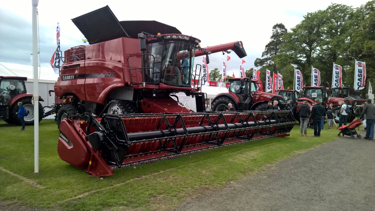 orkneyfood's tweet photo. They gave really big lawnmowers down south @ScotlandRHShow #Orkney #lotsofgrass 😉 https://t.co/nNHmMZnzRw