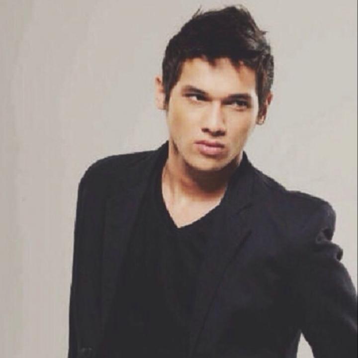 Come hangout with me on #BIGOLIVE web.live.bigo.sg/2171215788_149…